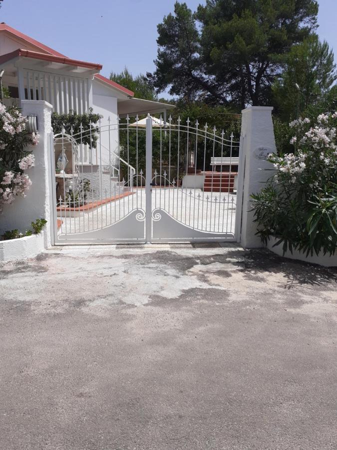 גאליפולי Villetta Dei Fiori, Vicino Spiaggia Di Punta Pizzo מראה חיצוני תמונה